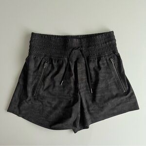 athleta Camden shorts, black moire print, 0, xs